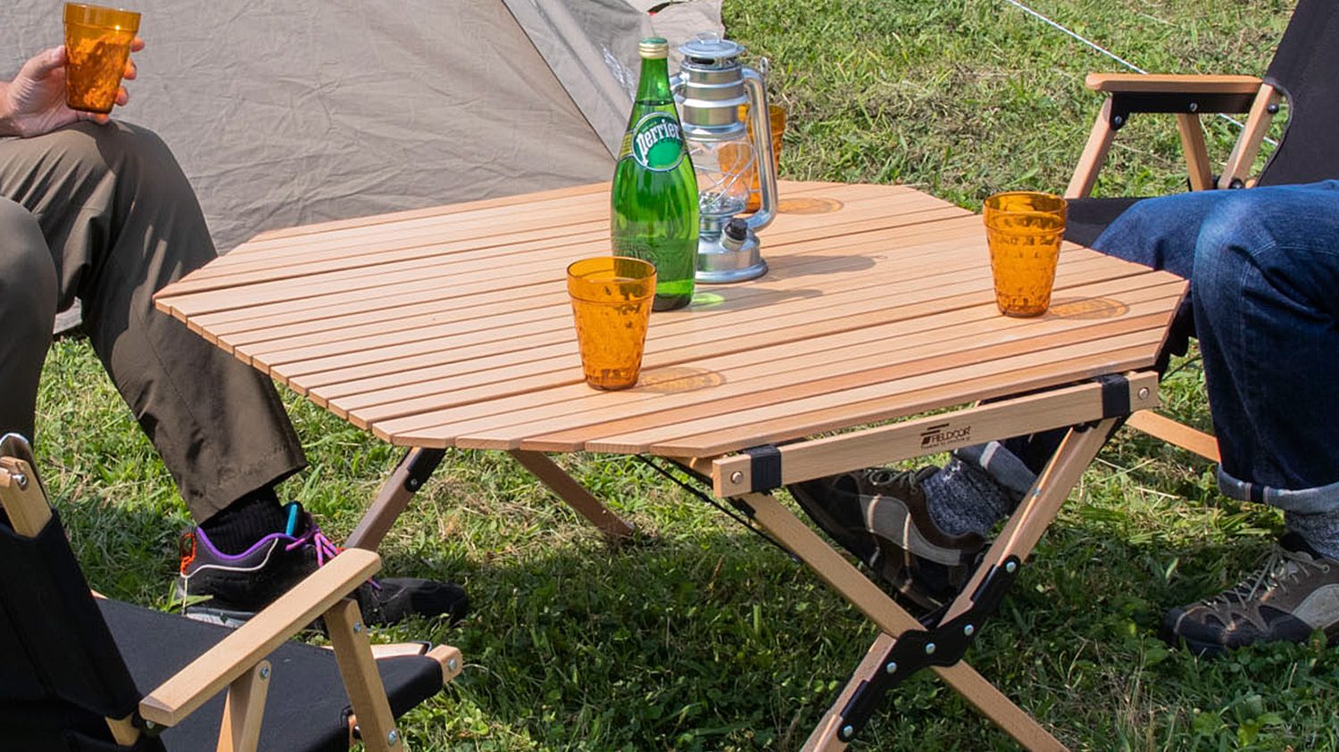 フィールドアからみんなで囲みやすい「ウッドロールトップテーブル90 八角形型」登場 | キャンプレビュー 〽Camp Review