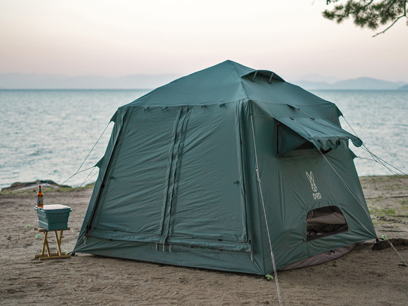DODからワンタッチ構造のロッジ型テント「おうちテント」登場 